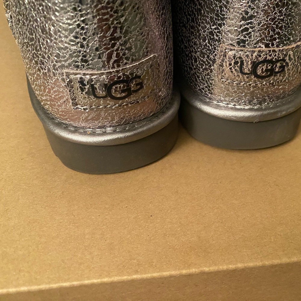 Women’s Authentic Silver Uggs. Worn once or twice. Size 11. Just really too big.